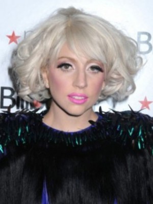 Lady Gaga Bob Styling Wellige Perücke