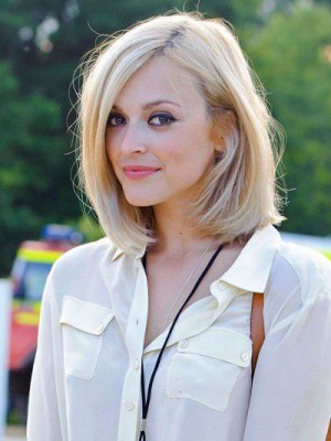 Bewundernswerte Echthaar Gerade Spitzefront Perücke